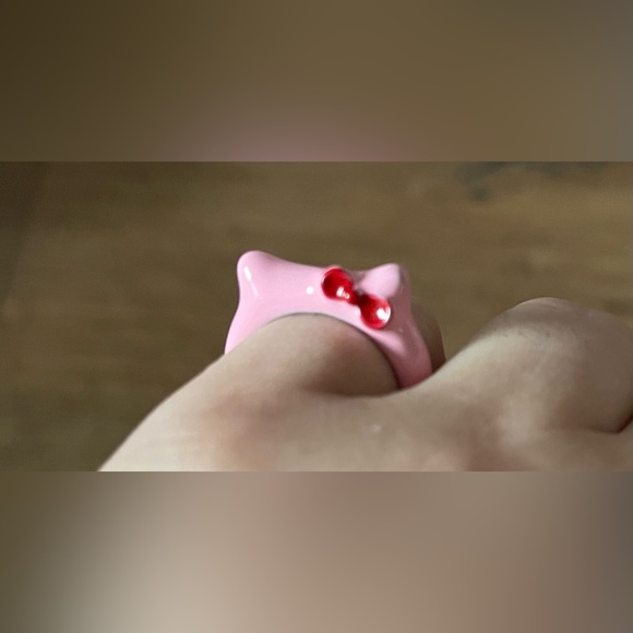 HELLO KITTY-NWOT Silver Tone & Enamel Character Ring - Picture 10 of 10